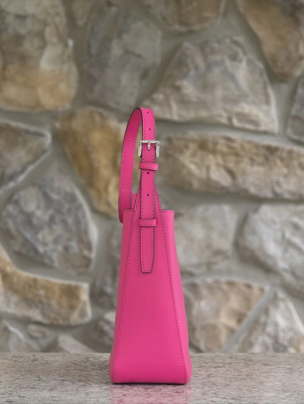Michael Kors Lyra Small Pink Bucket Shoulder Bag - Picture 2 of 9